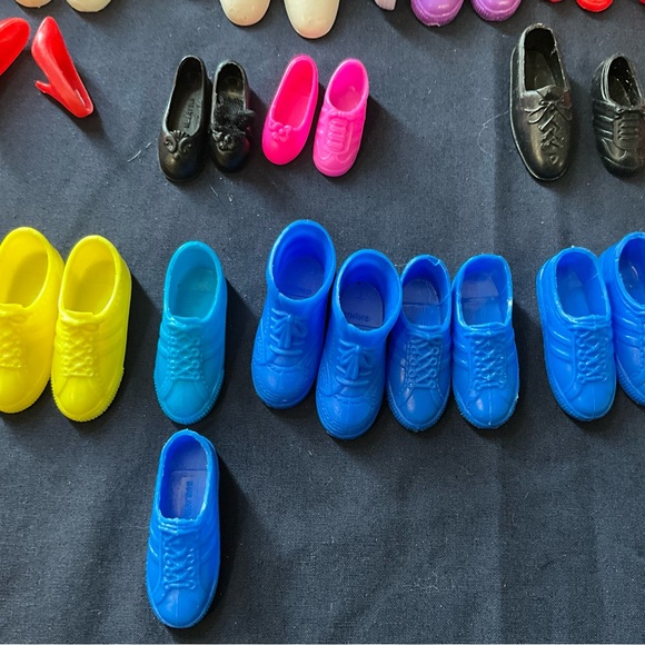 Vintage Lot of 20 Pairs Barbie Ken Doll Shoes Heels Sneakers Boots Plus Extras - Picture 2 of 9
